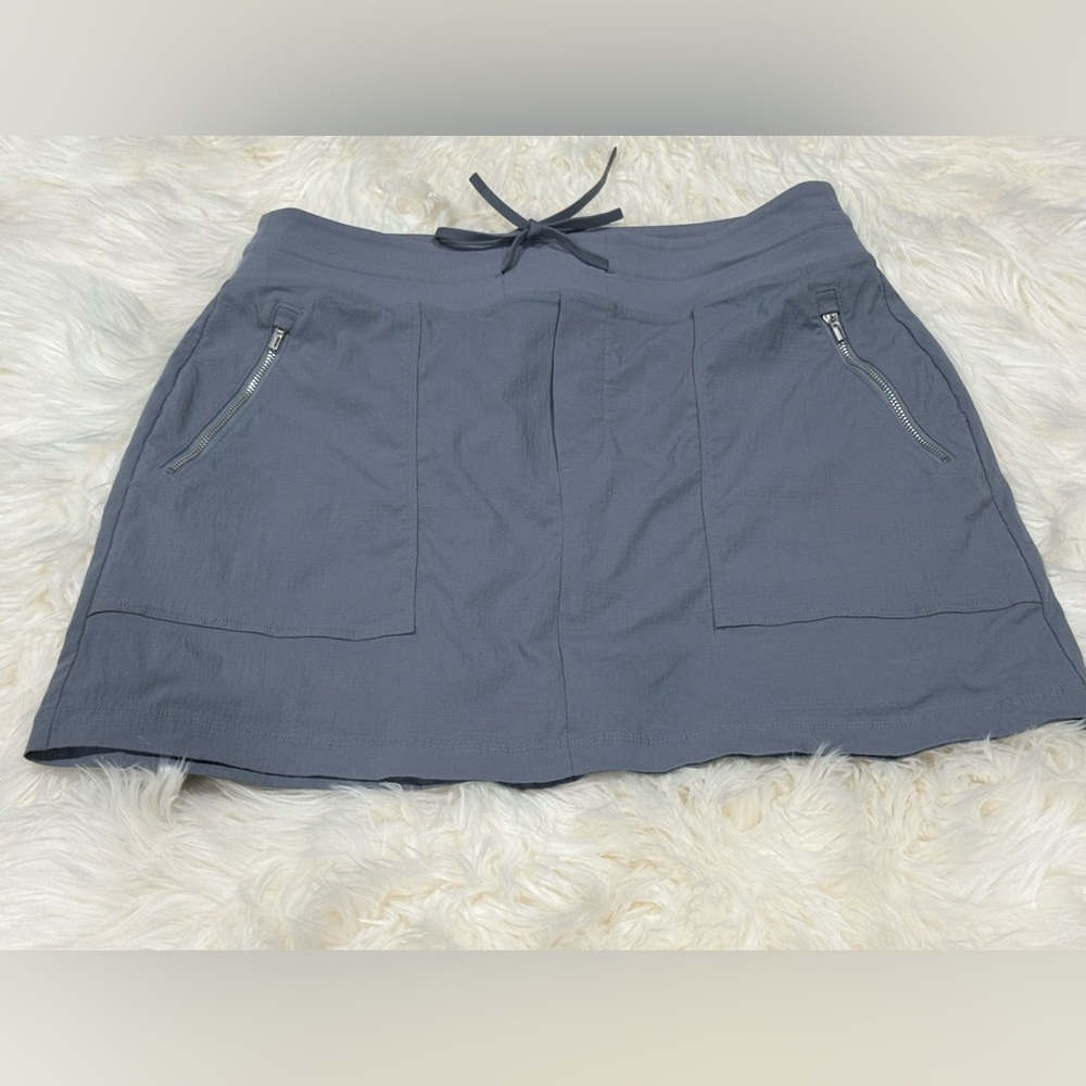 Athleta Trekkie  north skirt/ skort